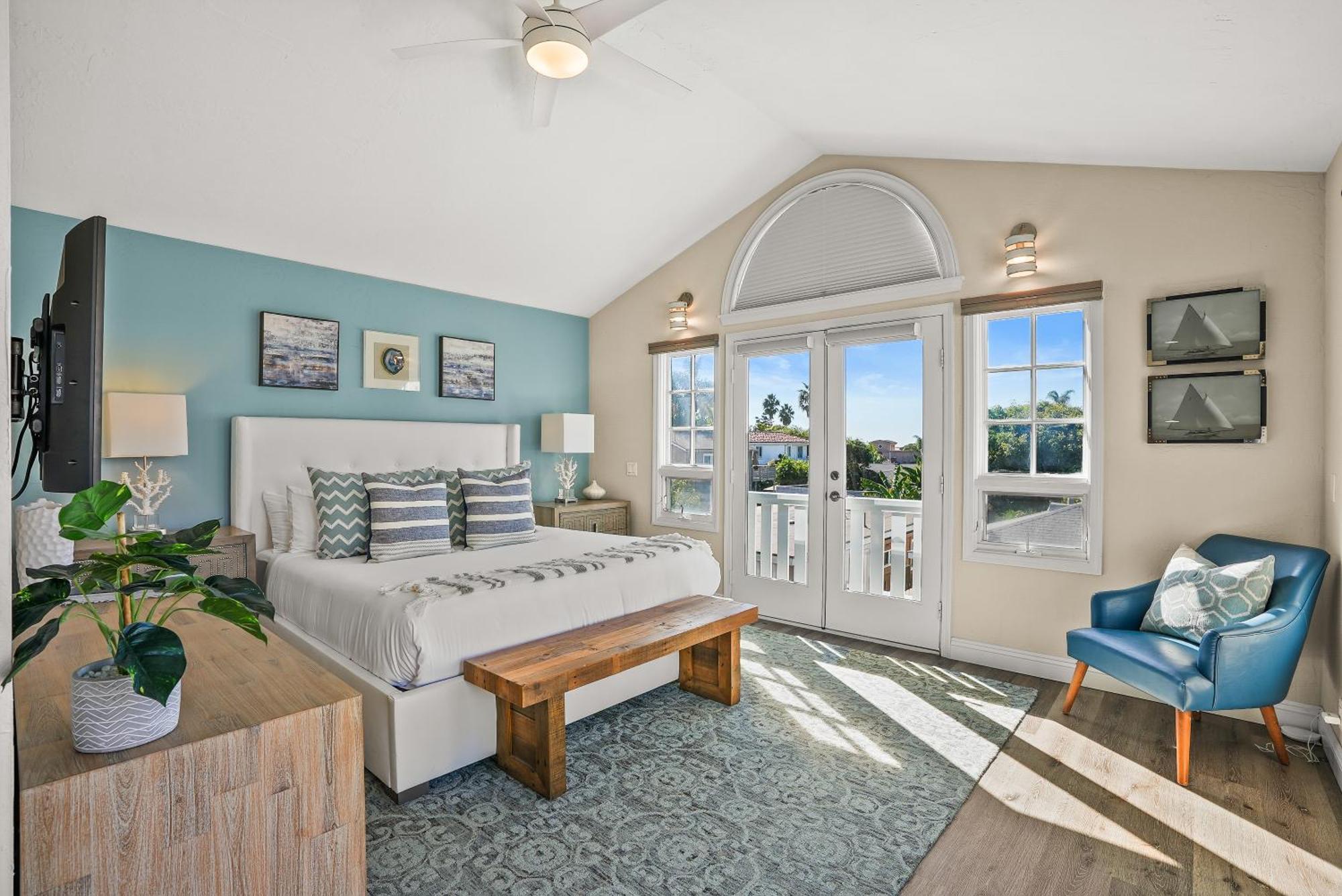 Lovely With Backyard Oasis & Great Wifi - Walk To La Jolla Village, Dogs Ok *