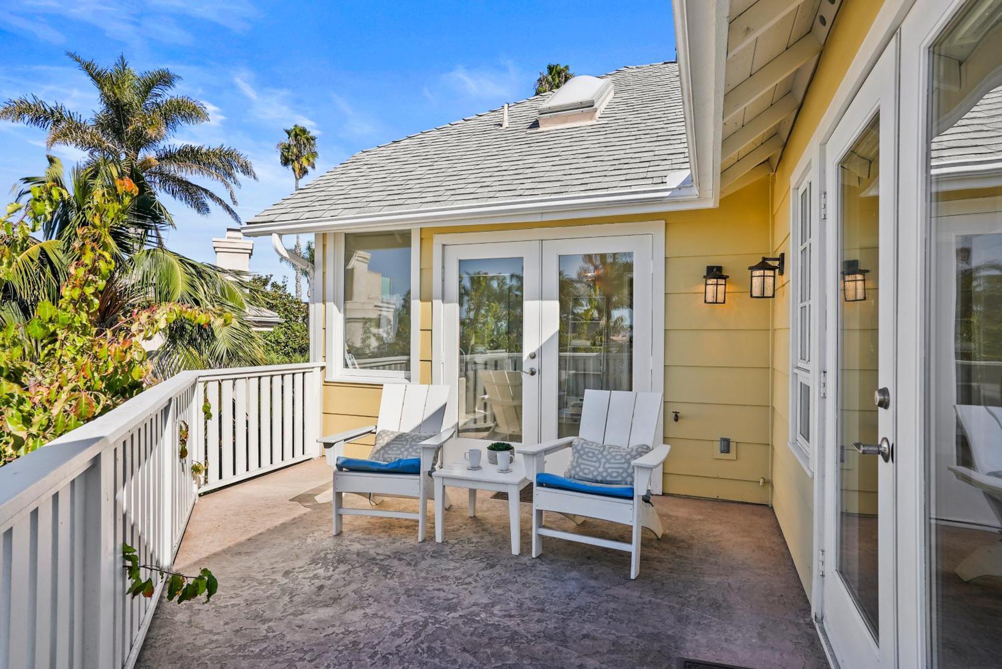 Lovely With Backyard Oasis & Great Wifi - Walk To La Jolla Village, Dogs Ok * San Diego