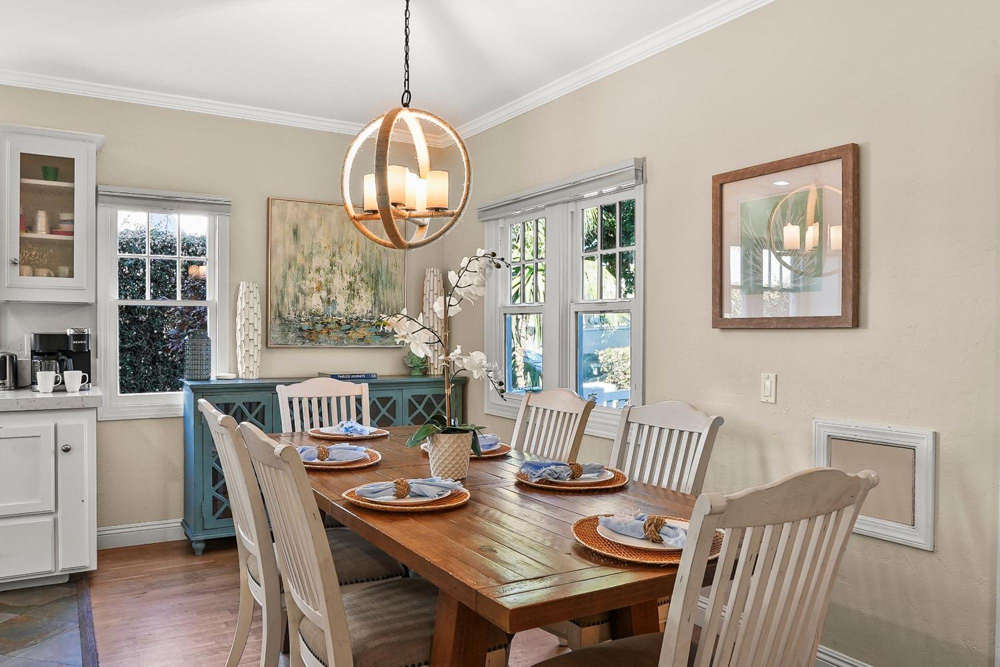 Lovely With Backyard Oasis & Great Wifi - Walk To La Jolla Village, Dogs Ok Holiday home San Diego